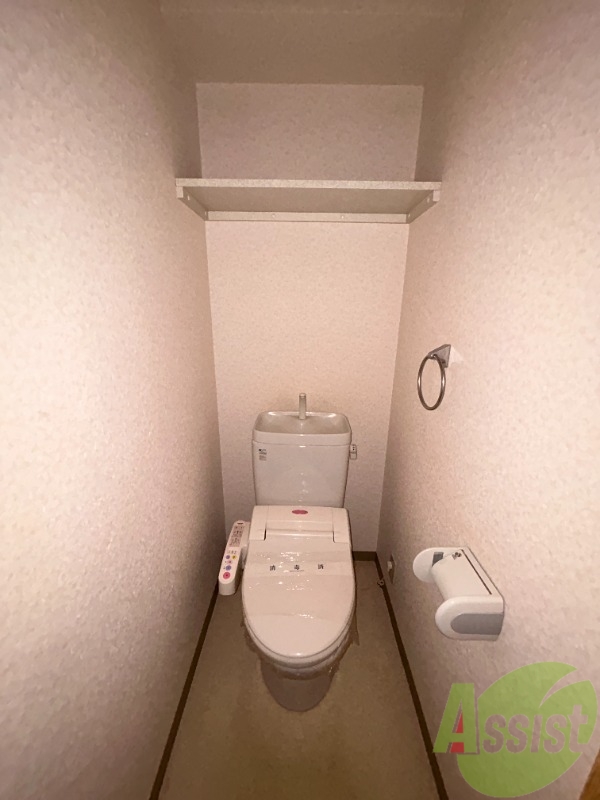 トイレ　こちらがトイレです。ウォシュレットが付いているので嬉しいです