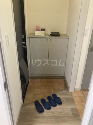 ヴィラ オルテンシアAの玄関写真