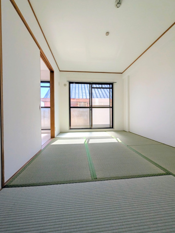 その他部屋・スペース　南向きで明るい和室