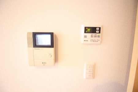 その他設備　モニター付きインターホン