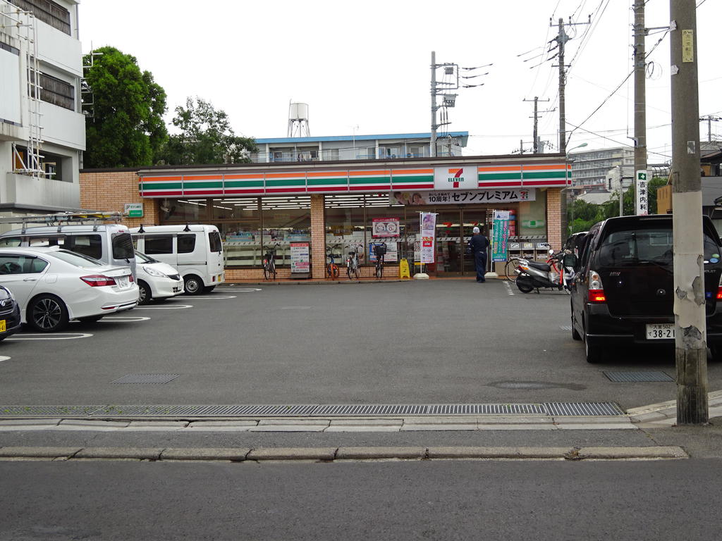コンビニ　セブンイレブン川口元郷店（コンビニ）まで230m