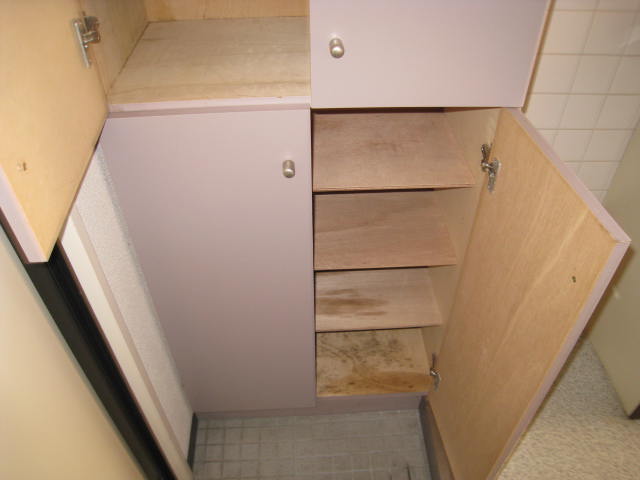 玄関　※写真は別のお部屋のものです。現況を優先させて頂きます。