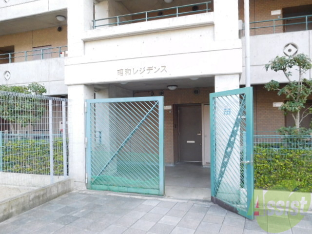 エントランス　管理バッチリマンションです