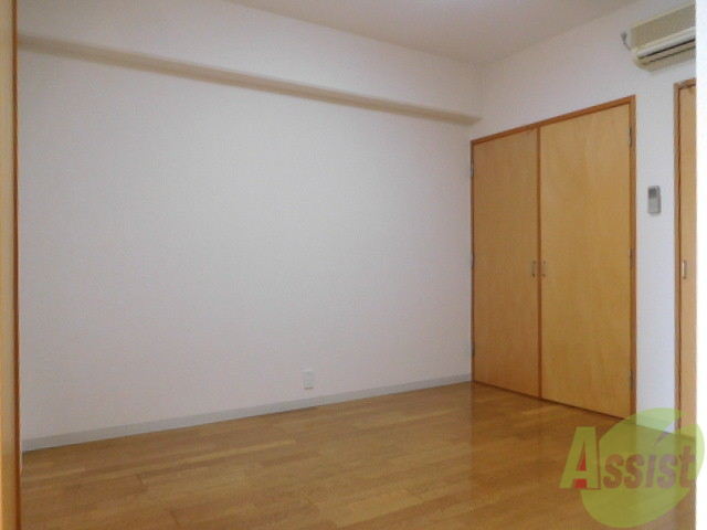 居室・リビング　オールフローリングピッカピカです