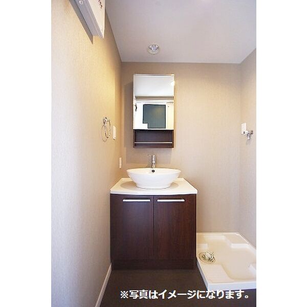 近鉄名古屋線 近鉄八田駅 徒歩5分 2階建 築18年の内装写真