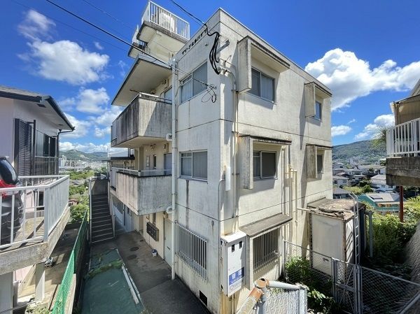 【グリーンヒルハイツの建物外観】