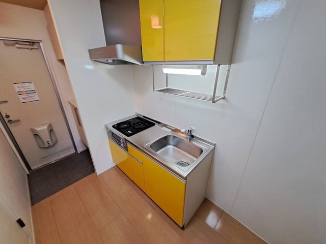 キッチン　２口コンロ付きシステムキッチンです。