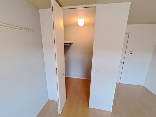 収納　ウォークインクローゼット