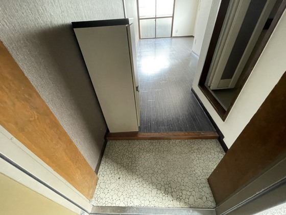 玄関　※別部屋の写真です