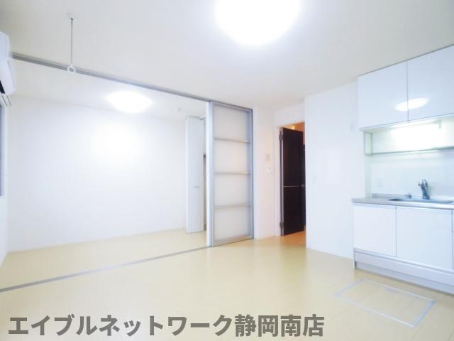 居室・リビング　ゆったりとした居間です