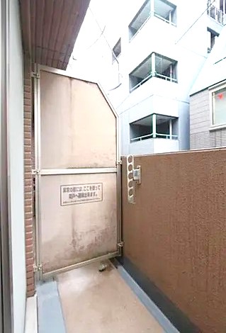 バルコニー
