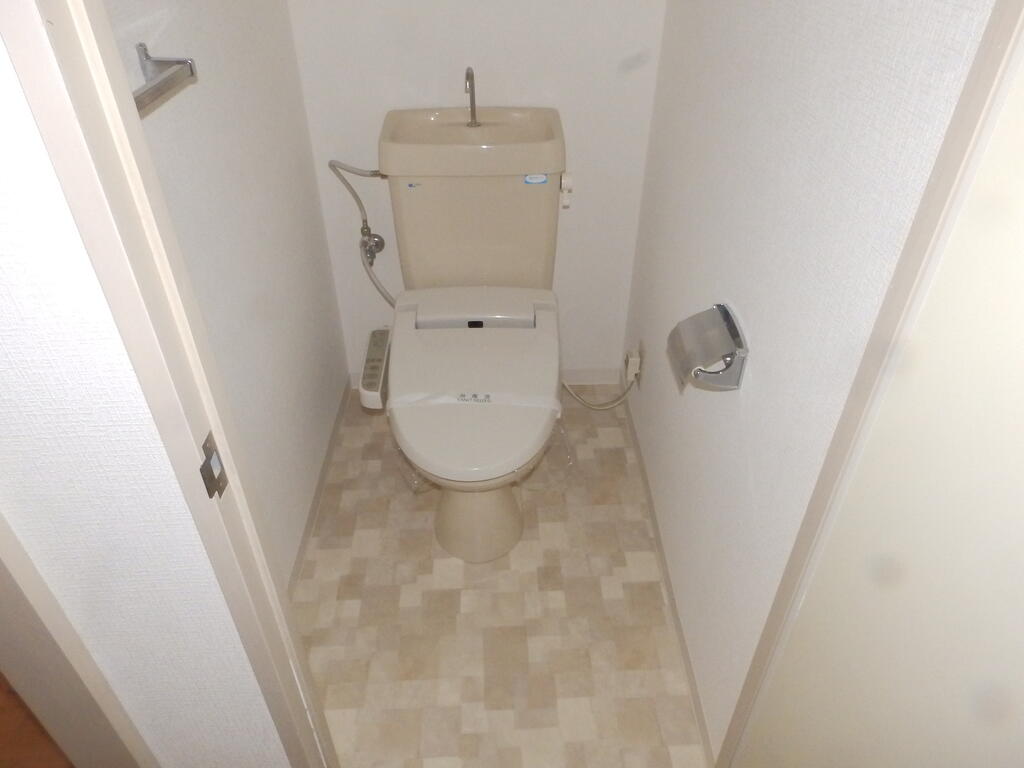 トイレ　ウォシュレット