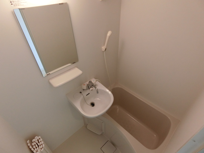 洗面設備　＊同物件、別部屋になります。
