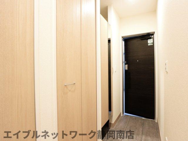 Laule aの玄関写真