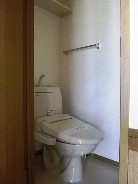 トイレ　☆快適な温水洗浄便座☆