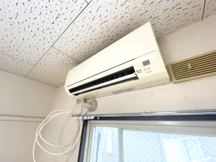 その他設備　室内にエアコンが設置されております。夏場は快適に生活して頂け