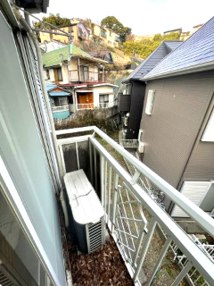 バルコニー　洗濯物を干すことのできるバルコニースペースがございます。