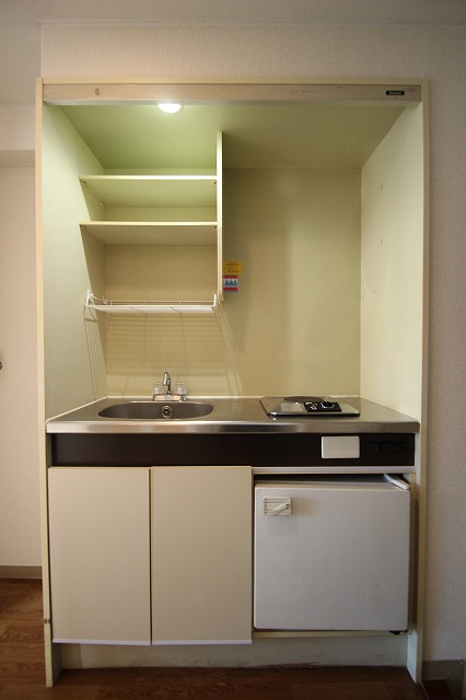 キッチン　同物件別室です。