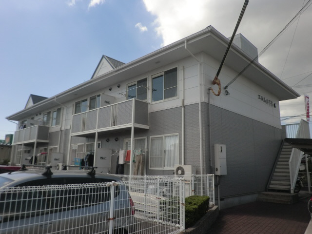 神戸市西区玉津町高津橋のアパートの建物外観
