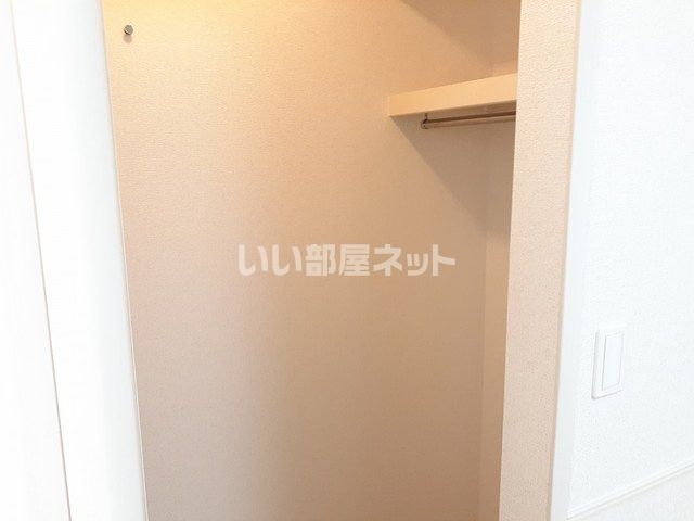 【ジェルメ園部IIIの収納】