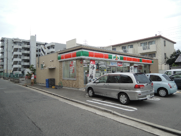 コンビニ　サンクス 八尾南小阪合町店（コンビニ）まで738m