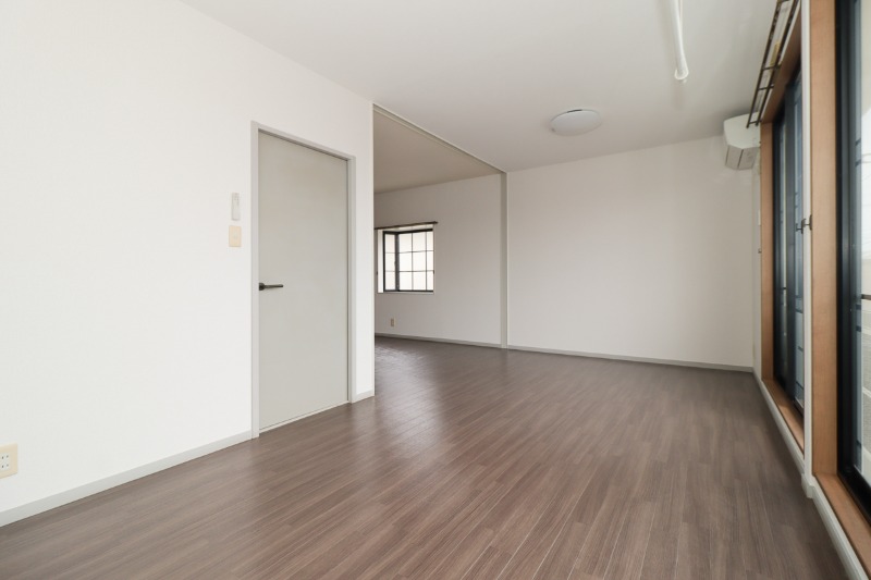 居室・リビング　図面と現状に相違がある場合には現状を優先