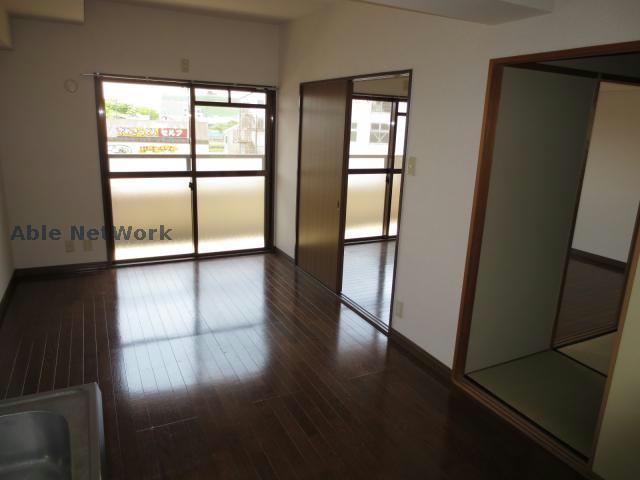 居室・リビング　同型モデル