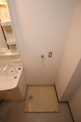 その他設備　室内洗濯機置場