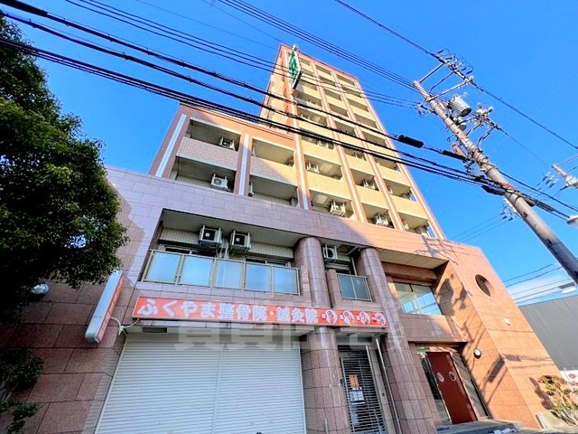 吹田市泉町のマンションの建物外観