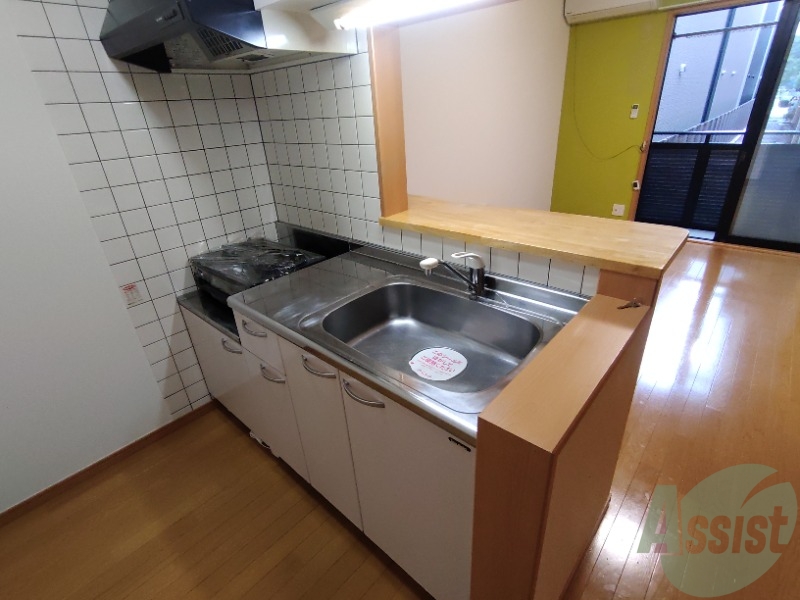 キッチン　こちらはキッチン。調理スペースもあり使いやすそうです。