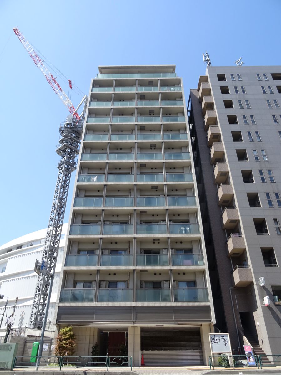 渋谷区広尾のマンションの建物外観