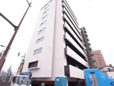 【北九州市小倉北区下到津のマンションの建物外観】