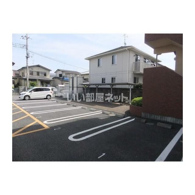 【ペティートの駐車場】