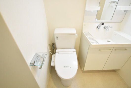 トイレ　コンパクトで使いやすいトイレです