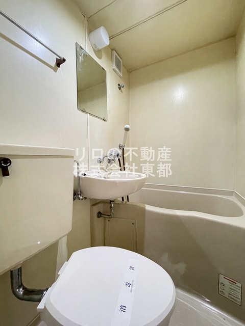 バス・シャワールーム　お掃除がしやすい３点ユニットバスです☆