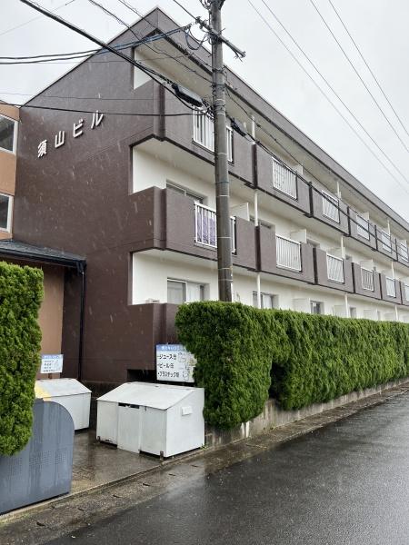 須山ビルの建物外観