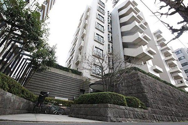 目黒区中根のマンションの建物外観