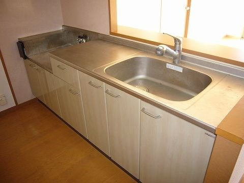 【糟屋郡篠栗町庄のマンションのキッチン】