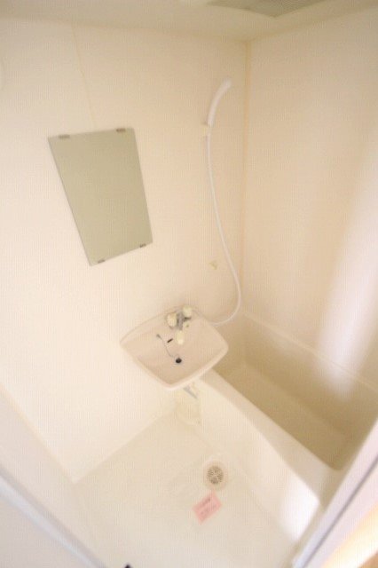 洗面設備　同物件別号室の写真です。