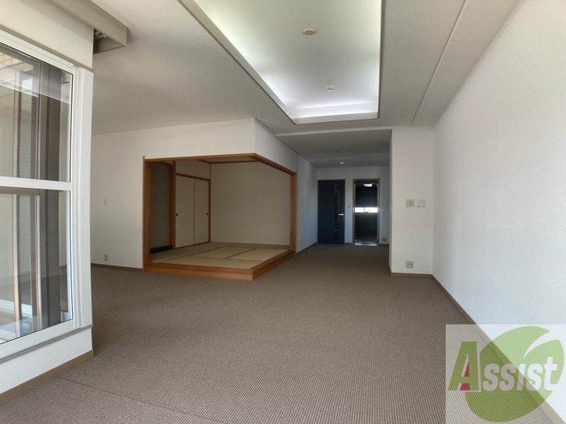 居室・リビング　２４帖の広々としたお部屋で充実した生活が送れそう。