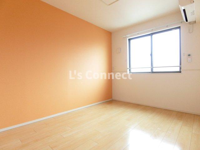 その他　北側洋室にもエアコン付き。