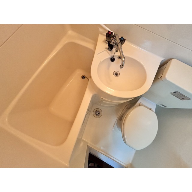 バス・シャワールーム　バス（同仕様タイプ・現況優先）