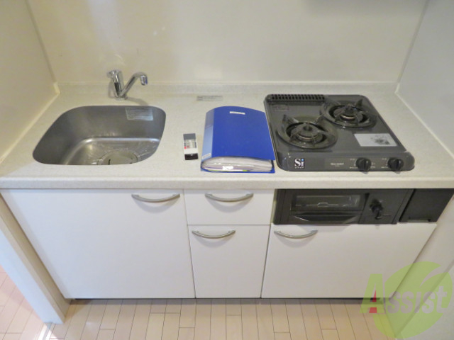 キッチン　まな板置き場もあり広々と料理ができますよ。