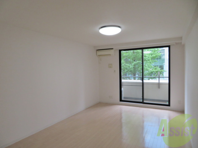 その他部屋・スペース　落ち着く雰囲気で寝心地が良さそう。ベッドはどこに置こうかな。