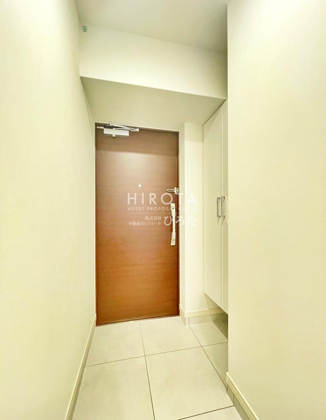 玄関　2階モデルルーム