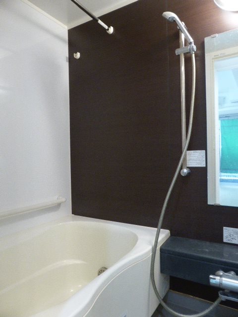 バス・シャワールーム　バス※別部屋参考写真