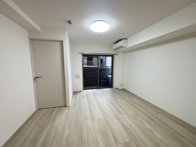 居室・リビング　※同間取り201号室参照写真