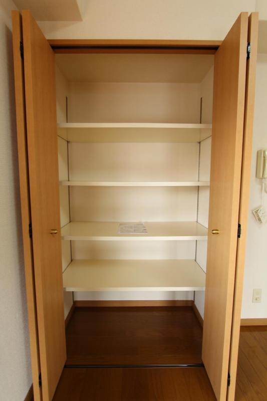 その他　写真は反転バージョンです。