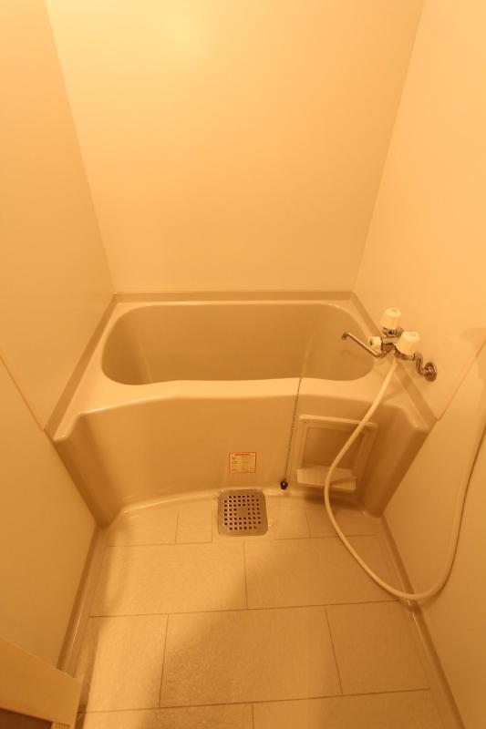 バス・シャワールーム　写真は反転バージョンです。