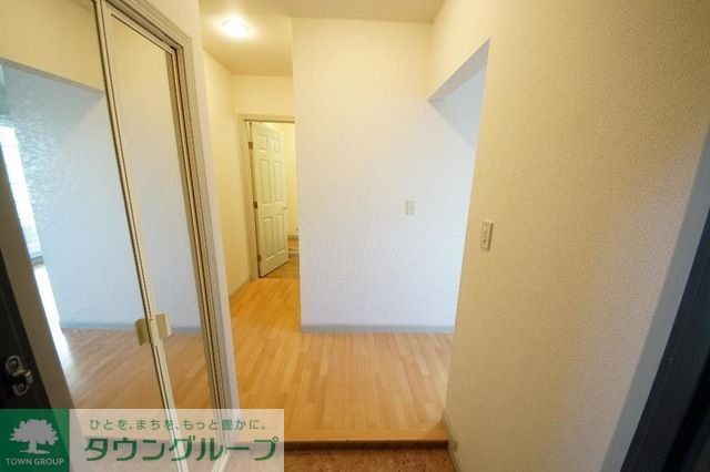 玄関　お問合せは【タウンハウジング】まで！※現地待合わせ相談可！